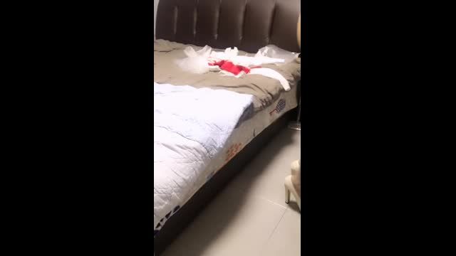 
							身材苗條美女嫩妹主播女大學生雙人大秀激情啪啪自拍
						