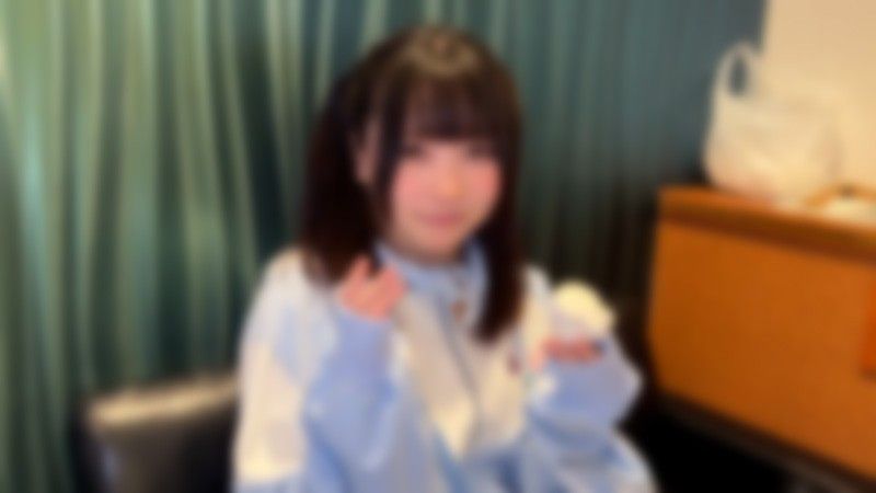 
							【完全露臉】與馬卡龍相配的真實合法巨乳妹子。可愛臉蛋狂亂、未熟般小穴無套中出。 FC2-PPV-4486566
						