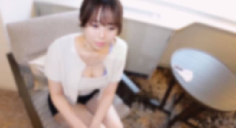 
							『完全露臉』麗的神級胸部職業樂器演奏者。 FC2-PPV-4500786
						