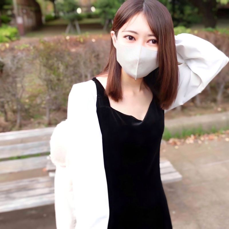 
							『無』她好像在尋找與自己感覺相合的男性 對E罩杯妹子按摩中出2回 FC2-PPV-4225494
						