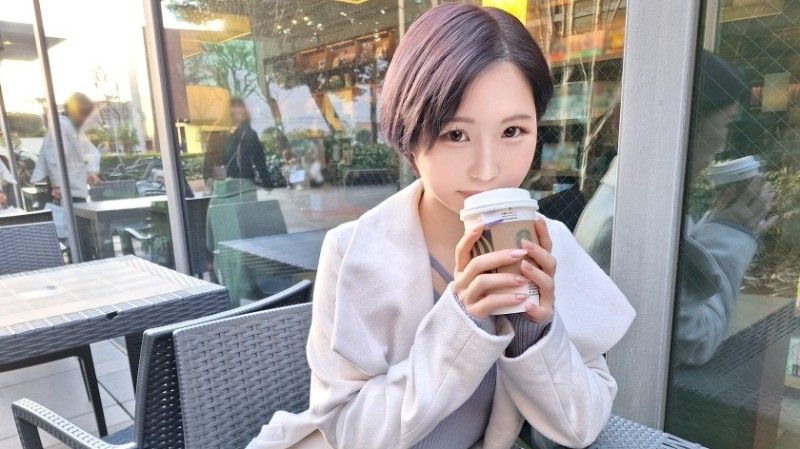 
							一位年長的女士,帶著平靜而神秘的氣息。當性愛開始時,她突然發生了變化,感覺太好了,甚至沒有註意到自己的身體在拱起,就射了！ 【初拍】AV線上申請→AV體驗拍攝2171 SIRO-5282
						