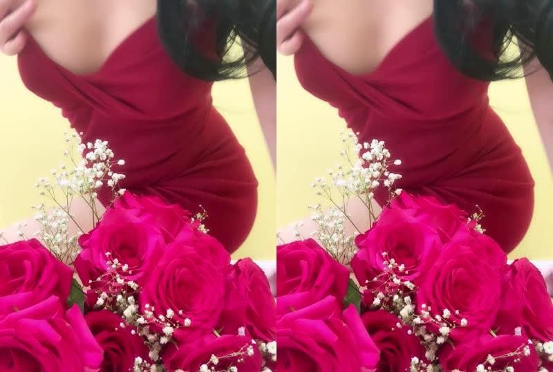 
							onlyfans_lol1pop99 看什麽玫瑰 看我
						