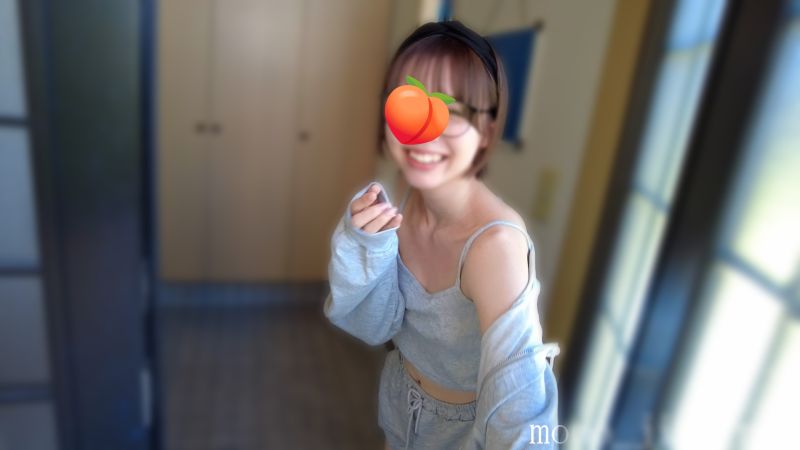 
							25歳新婚妻子的自宅訪問 在與老公吃飯的餐桌上潮吹的超М蜜桃臀太太。 FC2-PPV-4168493
						