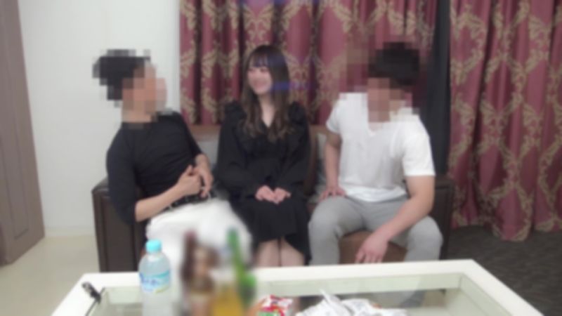 
							為了被分手影響工作的後輩、讓喜歡的白皙苗條美女3P中出。 FC2-PPV-4440151
						