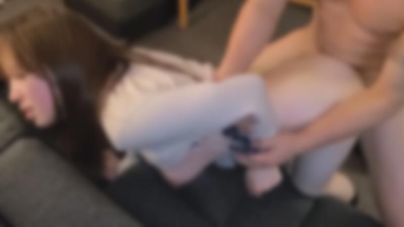 
							【個人】手機停話的程度金錢觀鬆散的巨乳太太。緊急代替支付，但在還款程序中突然態度惡化因此懺悔強暴。 FC2-PPV-4305428
						